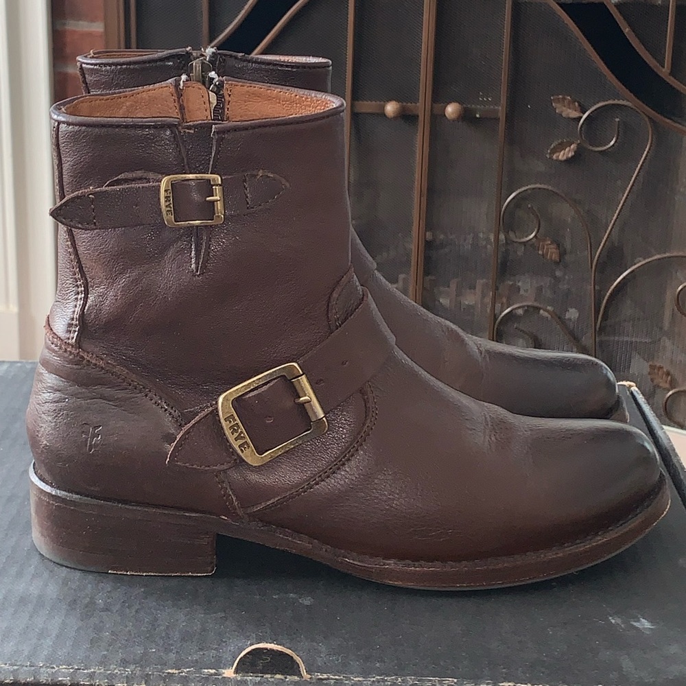 GUC Frye Boots